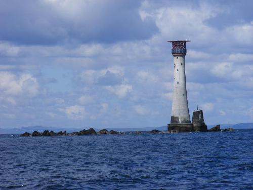 Pilot study reveals storm response of offshore lighthouses | Science Codex